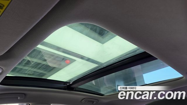 Genesis G80 2018 — photo 25