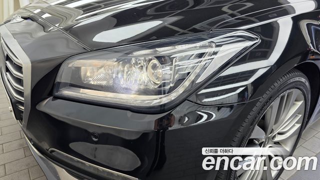Genesis G80 2018 — photo 8
