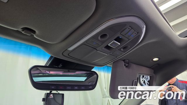 Genesis G80 2018 — photo 27