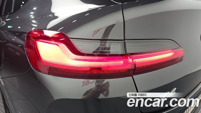 BMW X4 2022 — photo 9