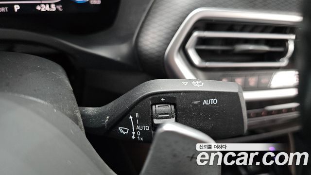 BMW X4 2022 — photo 28