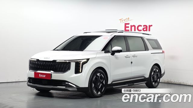 Kia Canival 2025 — photo 1