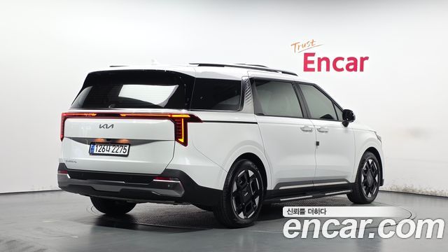 Kia Canival 2025 — photo 2
