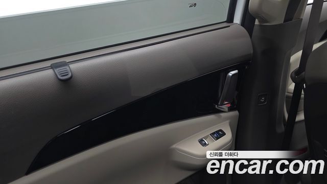 Kia Canival 2025 — photo 18