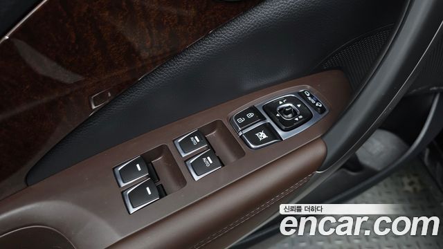 Hyundai Grandeur 2015 — photo 27