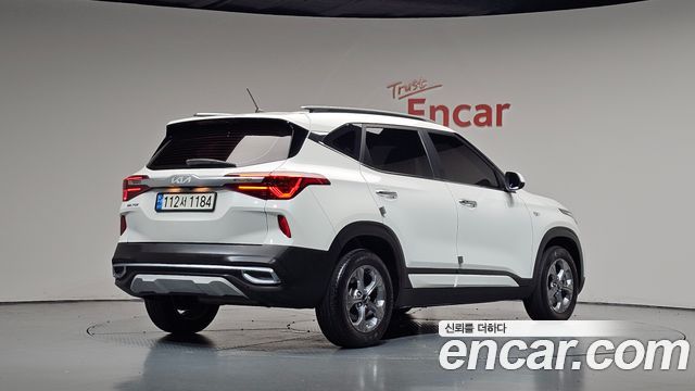 Kia Seltos 2023 — photo 2