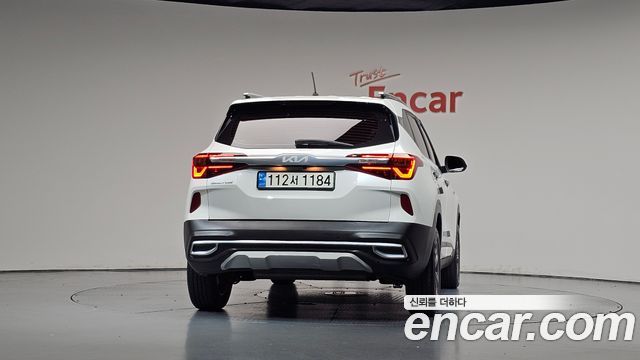 Kia Seltos 2023 — photo 4