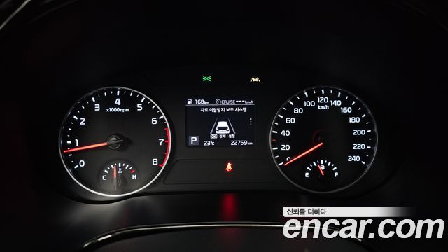 Kia Seltos 2023 — photo 11
