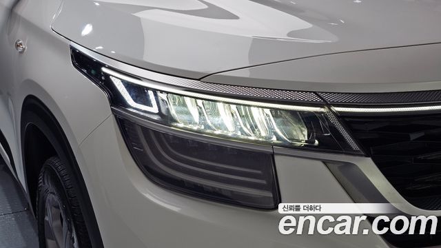 Kia Seltos 2023 — photo 8