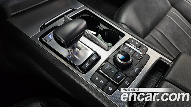 Genesis G80 2019 — photo 12
