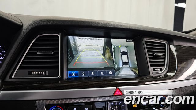 Genesis G80 2019 — photo 21