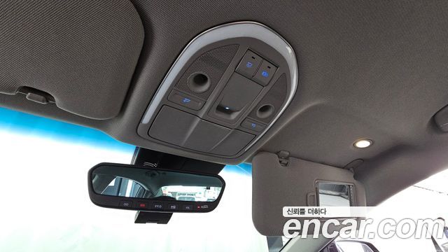 Genesis G80 2019 — photo 24