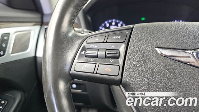 Genesis G80 2019 — photo 16