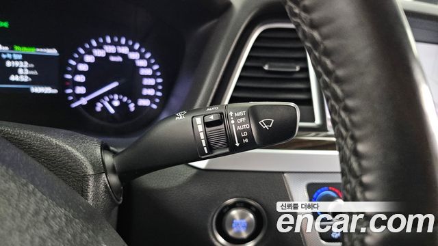 Genesis G80 2019 — photo 28