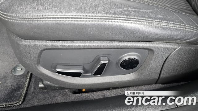 Genesis G80 2019 — photo 31