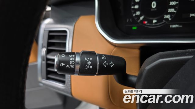 Land Rover Range Rover Sport 2018 — photo 22