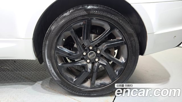Land Rover Range Rover Sport 2018 — photo 7