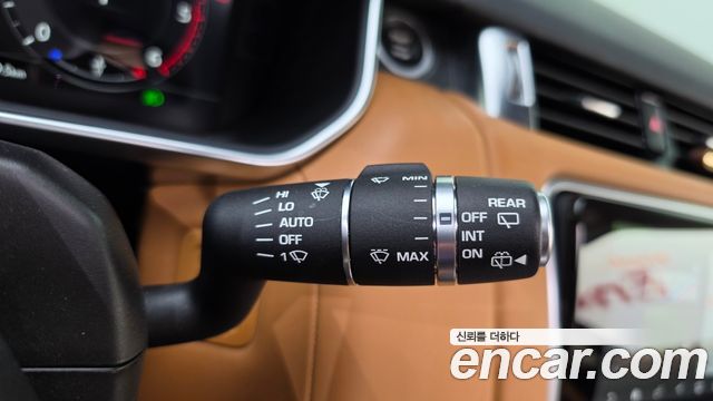 Land Rover Range Rover Sport 2018 — photo 30