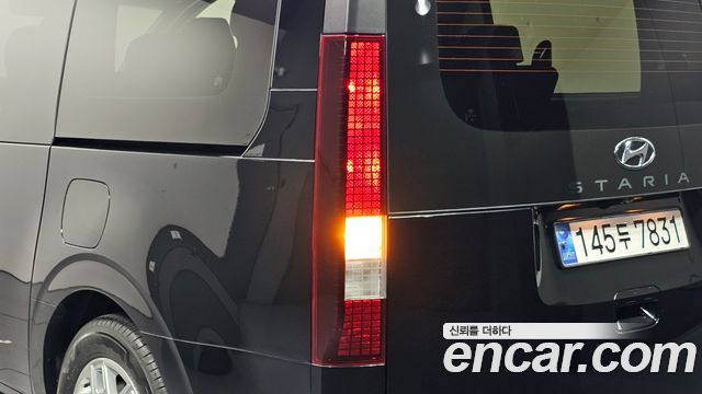Hyundai Staria 2022 — photo 9