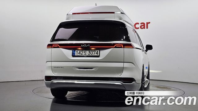 Kia Canival 2022 — photo 4