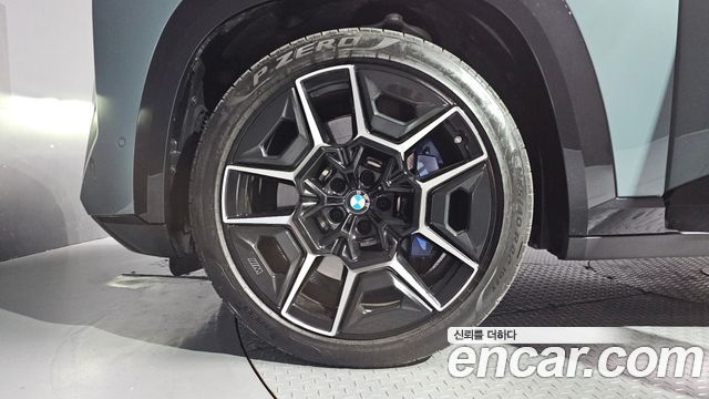 BMW XM 2024 — photo 5