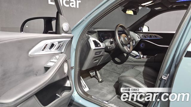 BMW XM 2024 — photo 13