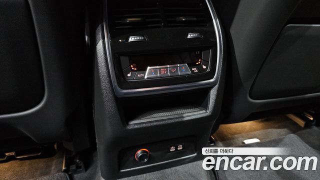BMW XM 2024 — photo 28