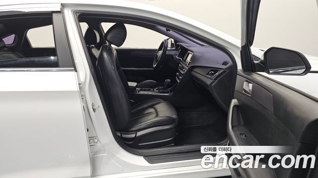 Hyundai Sonata 2019 — photo 16