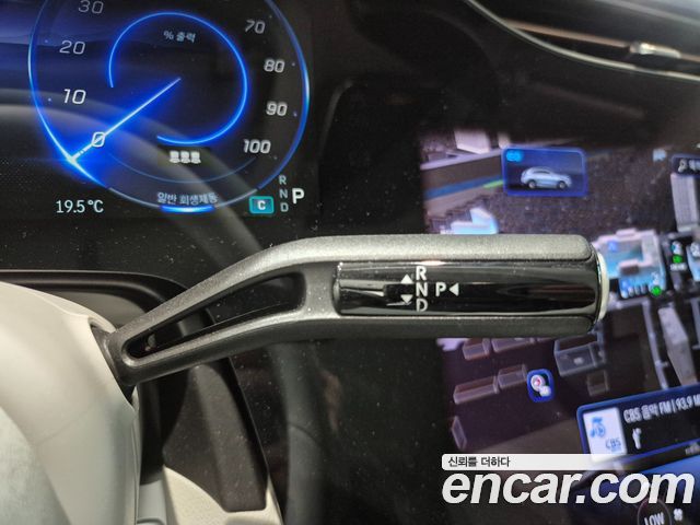 Mercedes-Benz EQE 2026 — photo 9