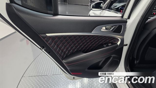 Genesis G70 2020 — photo 15