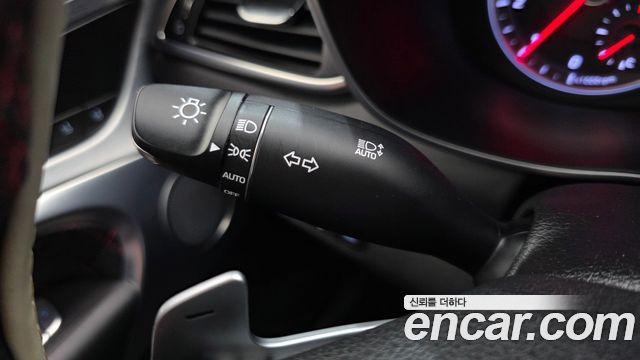 Genesis G70 2020 — photo 27