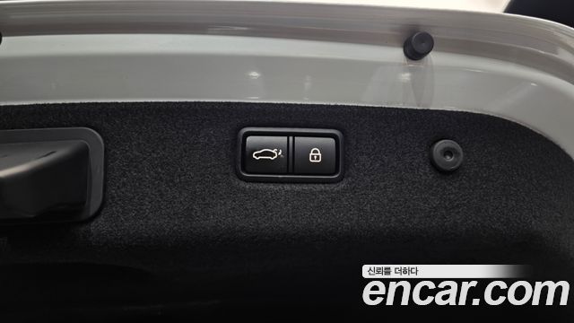 Genesis G70 2020 — photo 34
