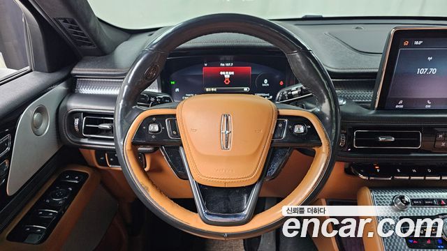 Lincoln Aviator 2021 — photo 19