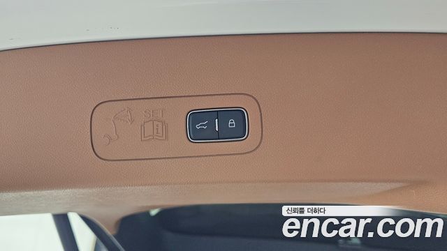 Lincoln Aviator 2021 — photo 22