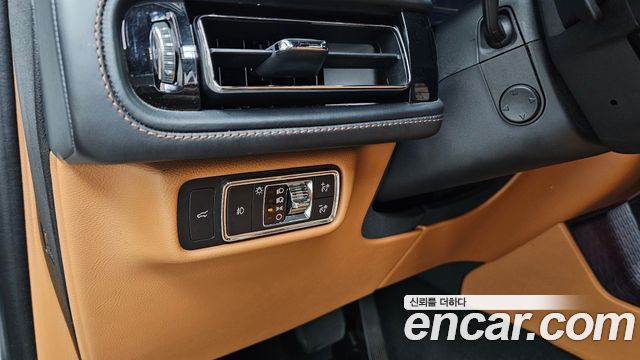 Lincoln Aviator 2021 — photo 26