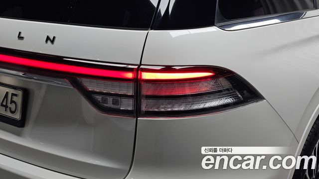 Lincoln Aviator 2021 — photo 9