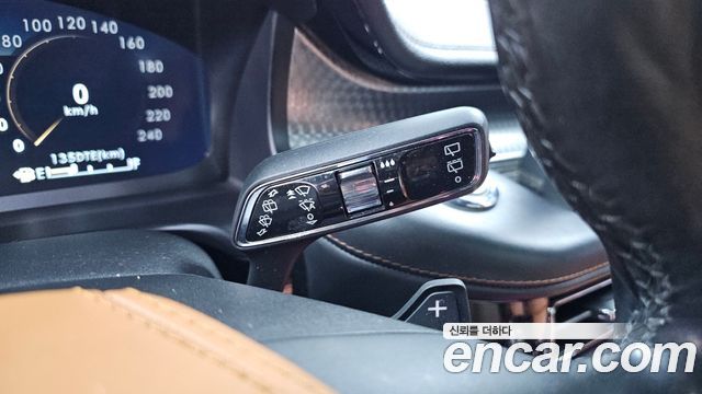 Lincoln Aviator 2021 — photo 28