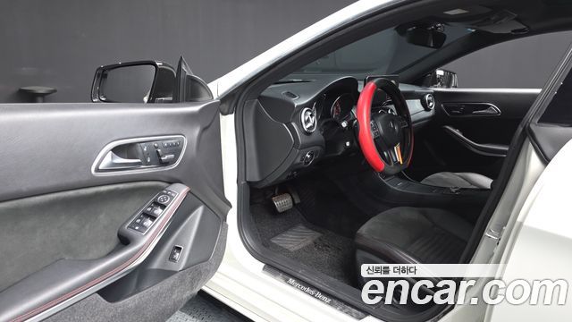 Mercedes-Benz CLA-Class 2015 — photo 10