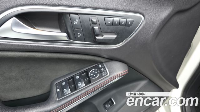 Mercedes-Benz CLA-Class 2015 — photo 18