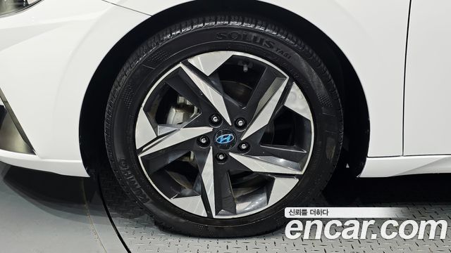 Hyundai AVANTE 2021 — photo 5