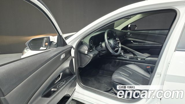 Hyundai AVANTE 2021 — photo 10
