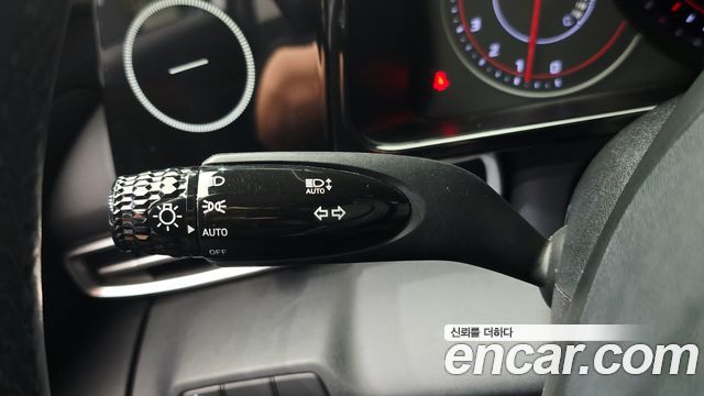 Hyundai AVANTE 2021 — photo 16