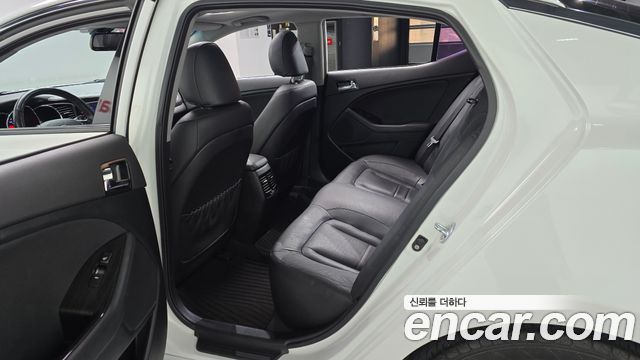 Kia K5 2013 — photo 11