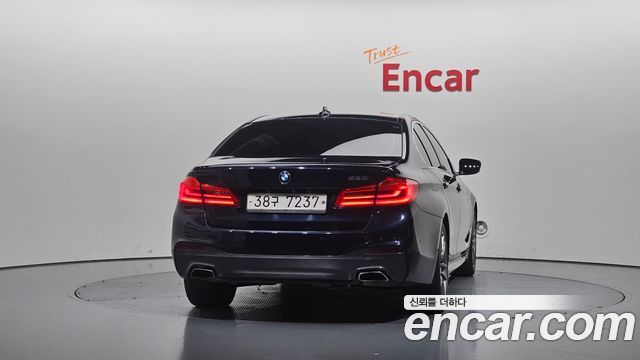 BMW 5-Series 2018 — photo 4