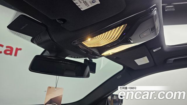 BMW 5-Series 2018 — photo 23