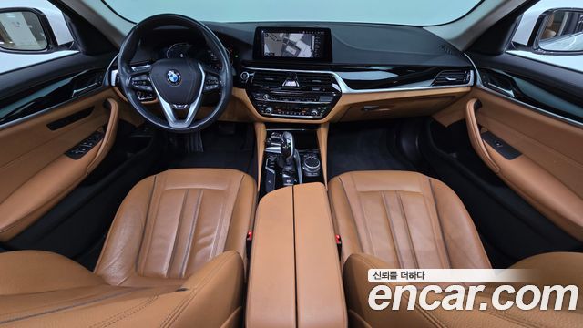 BMW 5-Series 2020 — photo 7