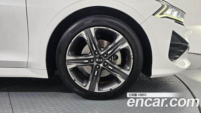 Kia K5 2020 — photo 7