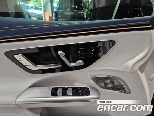 Mercedes-Benz EQE 2026 — photo 13