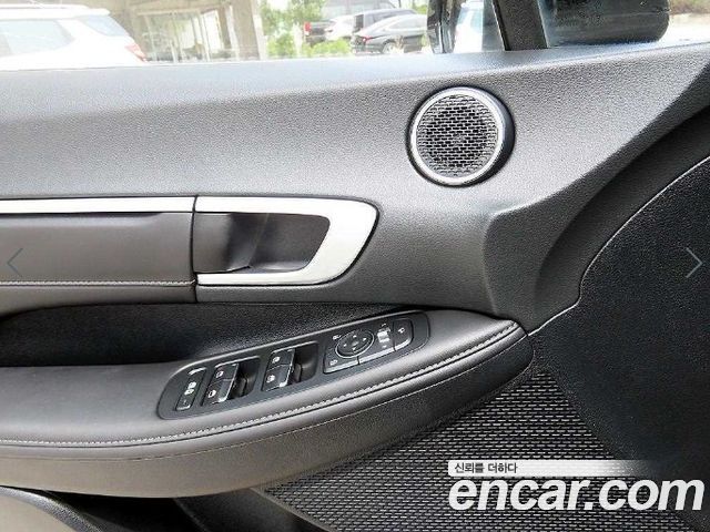 Hyundai Sonata 2022 — photo 11