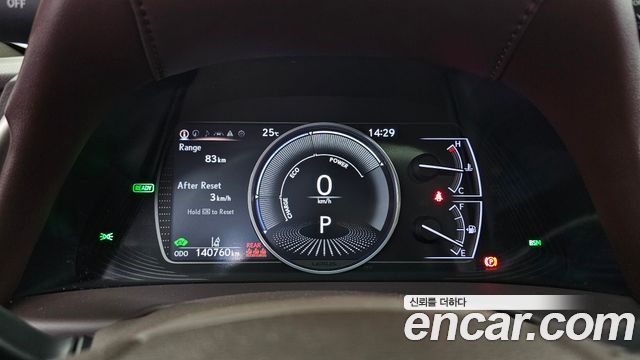 Lexus ES 2021 — photo 8